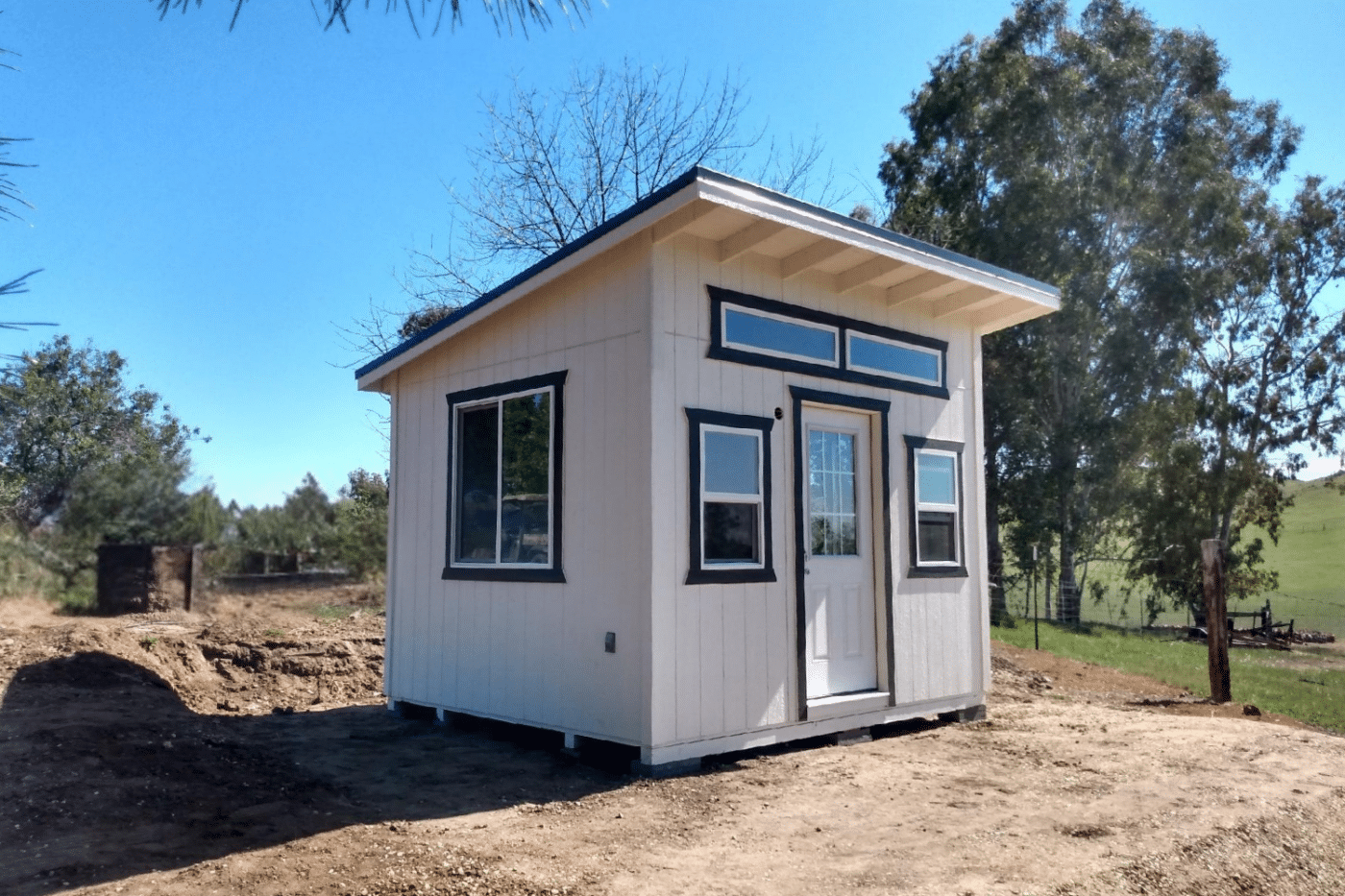 white deluxe lean to shed with windows and door in dunlap ca