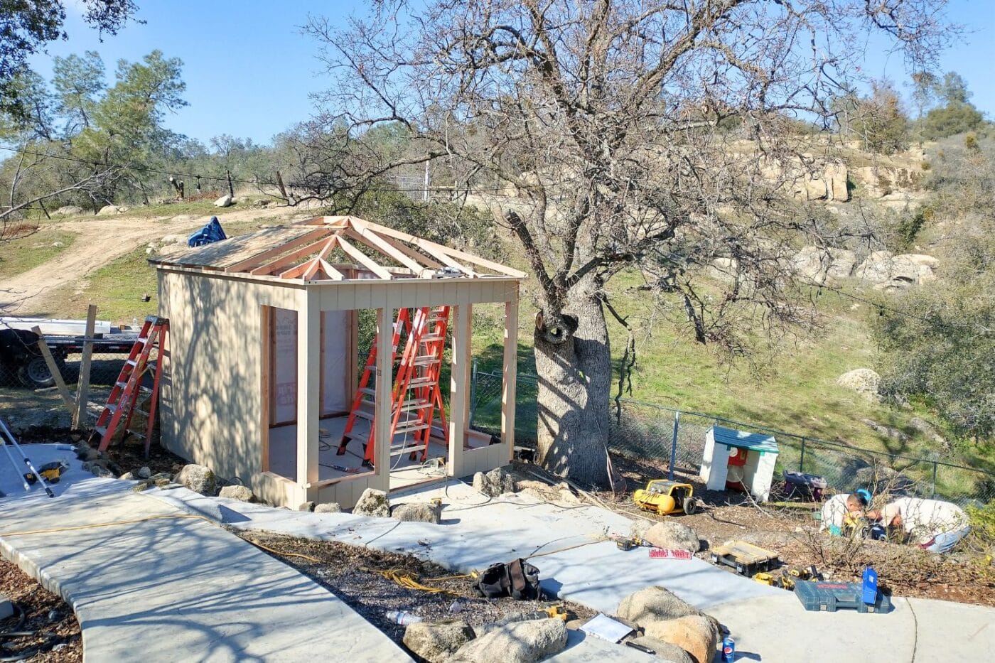 on-site shed builder near Oakhurst CA